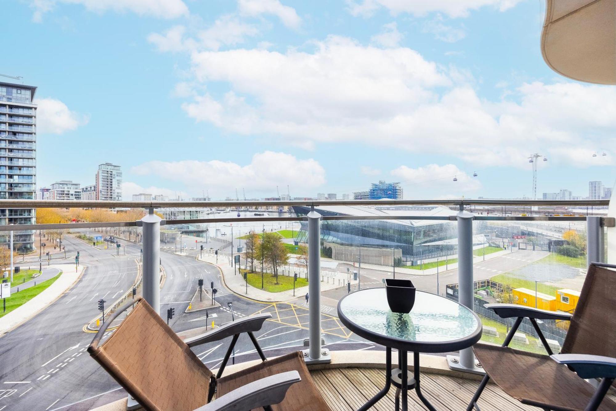 Austin David Executive Excel Apartment London Exterior photo